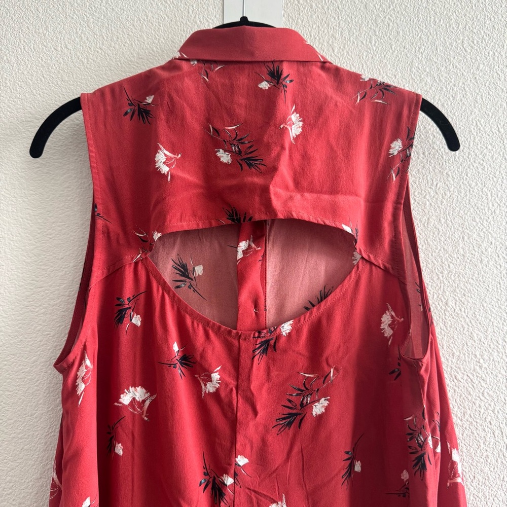 Amour Vert Ginger Waterlily Floral Open Back Dress Red 100% Silk Button Front - Picture 7 of 9